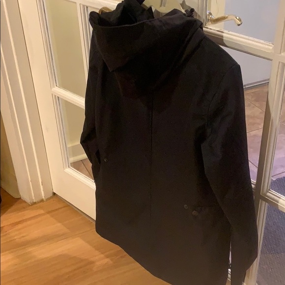 Sitka women’s rain jacket - Picture 3 of 5